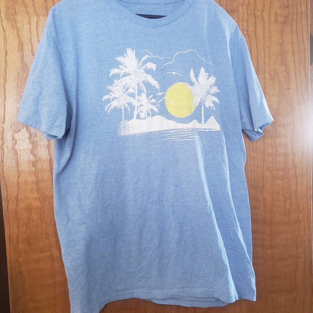 Sonoma Blue Palm Tree Graphic Tee – Large – Soft Cotton Blend